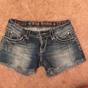 Rock Revival 29 Scarlett-short. Great condition